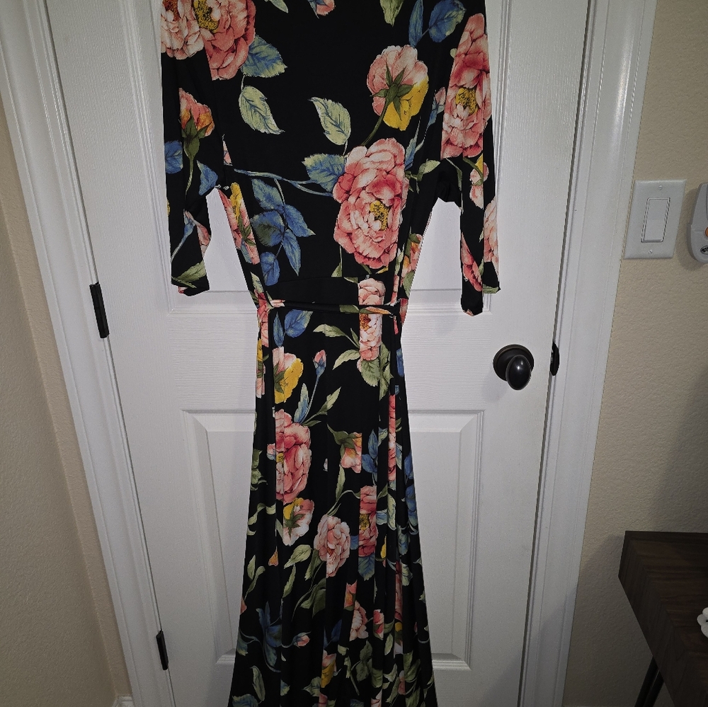 Solid Black and Pink Flutter Sleeve Cocktail Dress